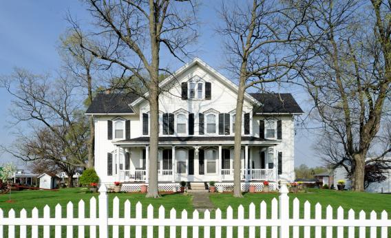 Is House Hunters Fake